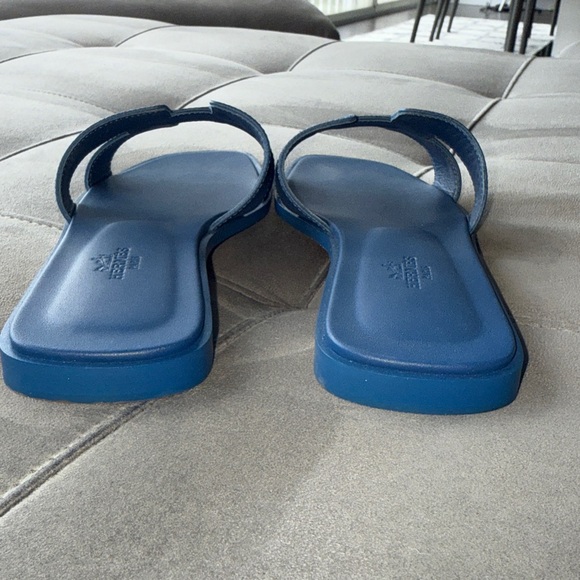 Hermès Oran Blue Leather Sandals - Picture 3 of 12
